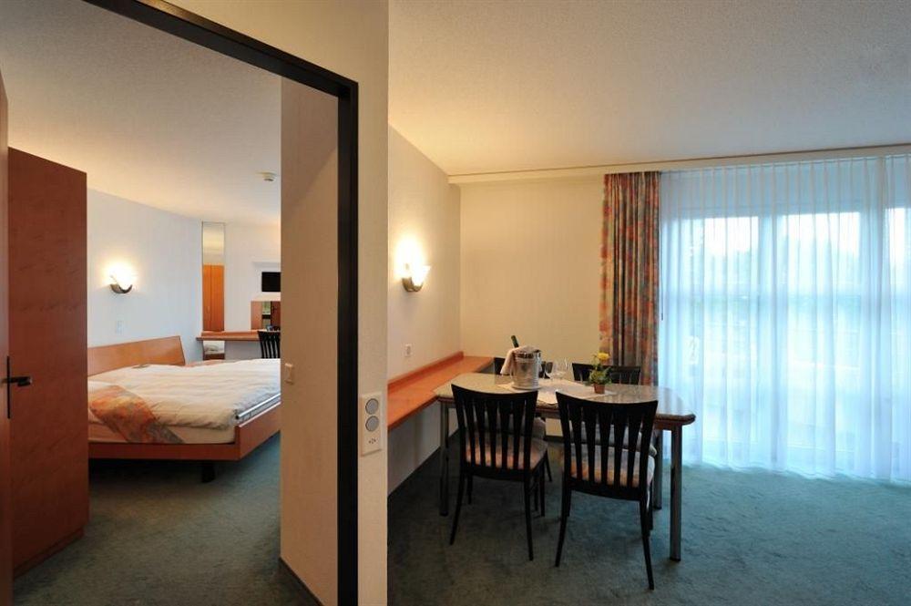 לה שו דה פו Grand Hotel Les Endroits מראה חיצוני תמונה