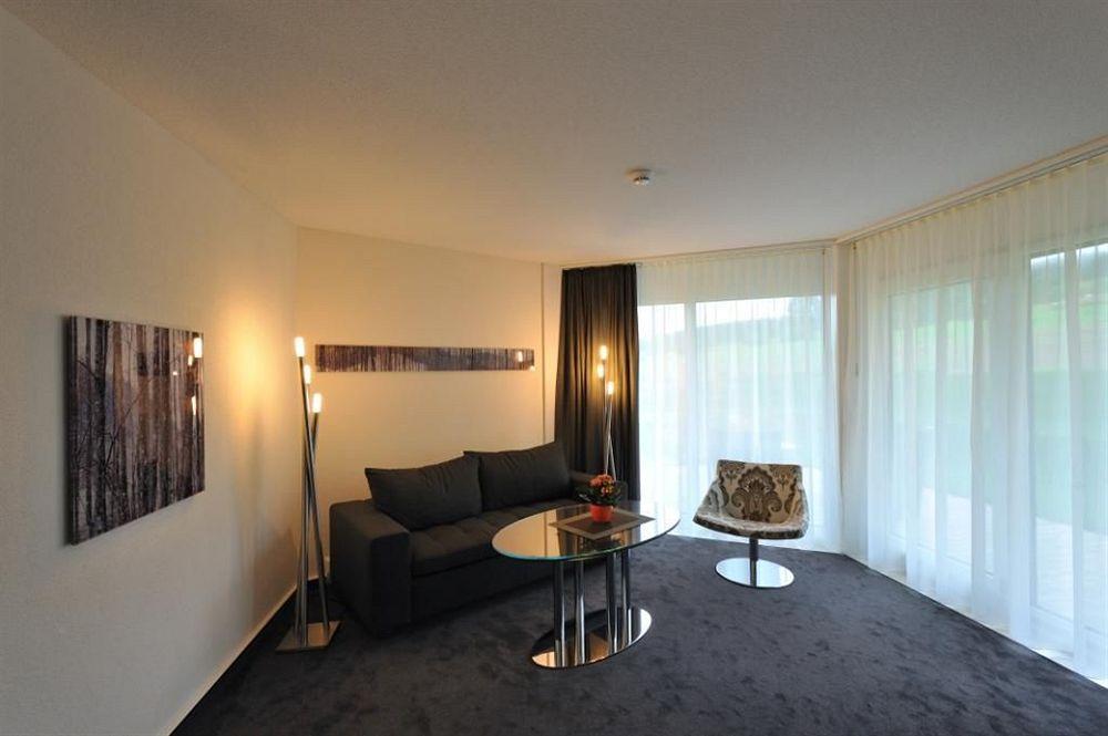 לה שו דה פו Grand Hotel Les Endroits מראה חיצוני תמונה