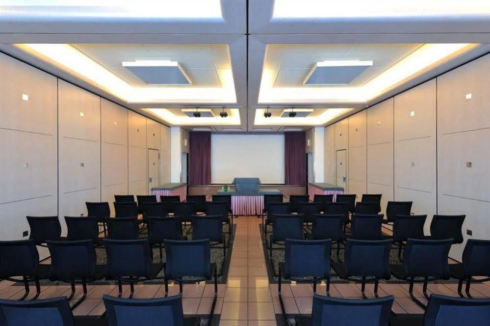 לה שו דה פו Grand Hotel Les Endroits מראה חיצוני תמונה